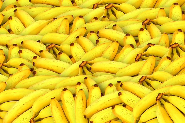 Топ-5 способов использовать банановую кожуру - фото