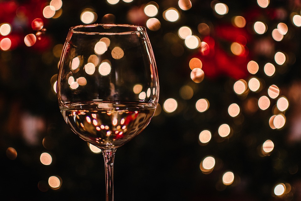 белое вино но новый год