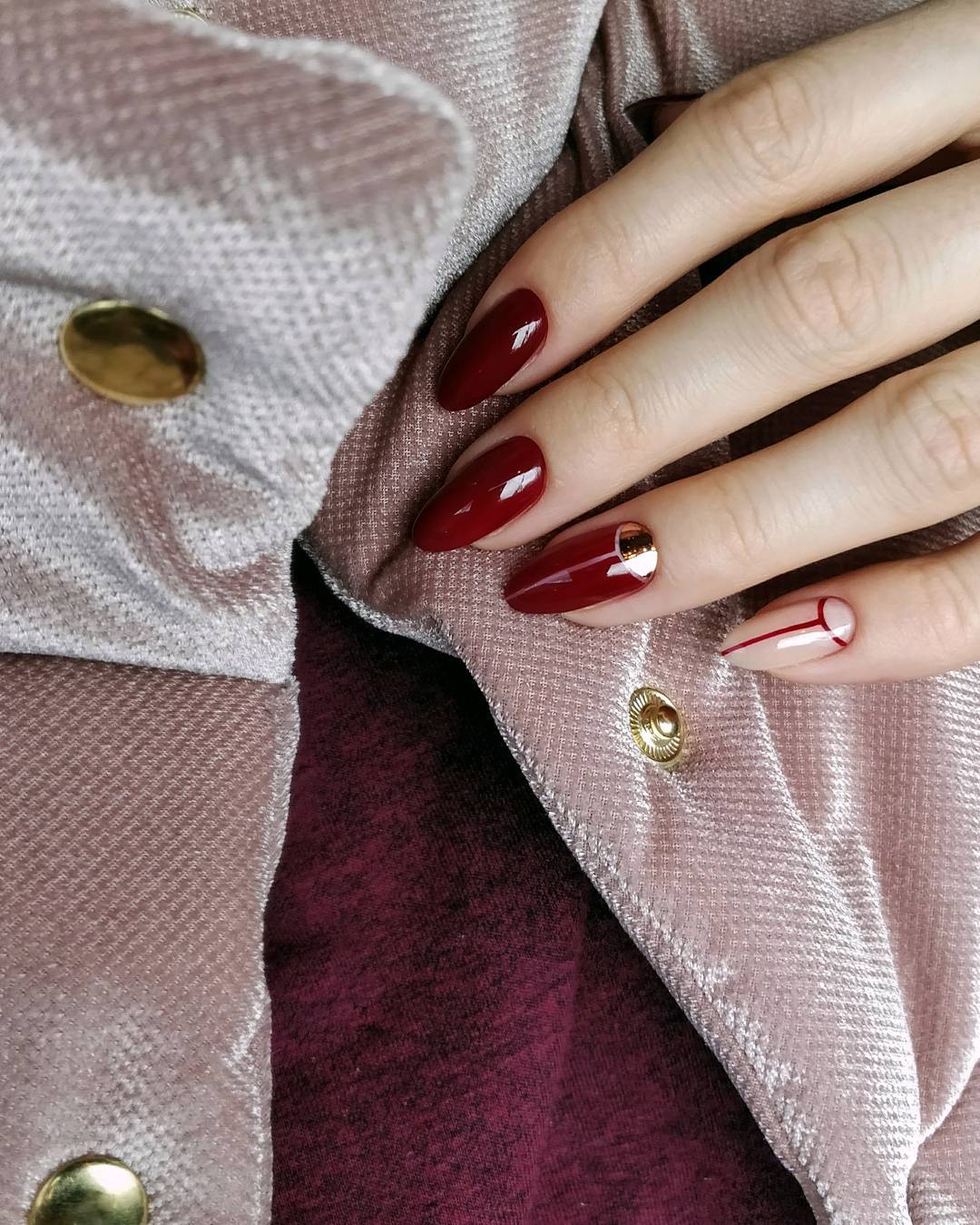 червоні нігті мода 2019 тренд