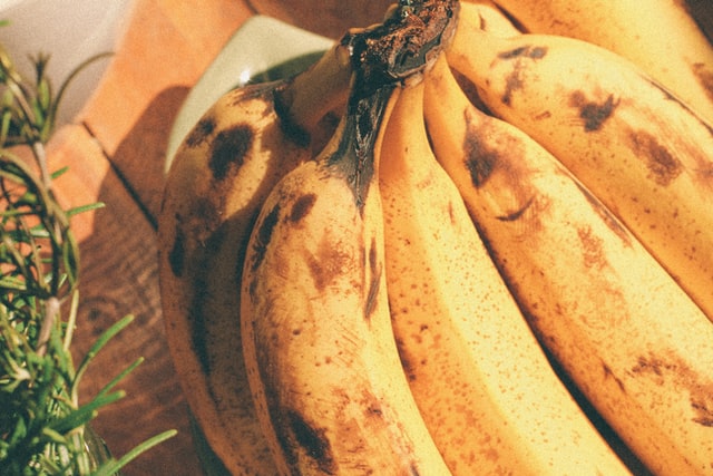 вред бананов
