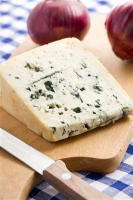 Сыр, лук - фото