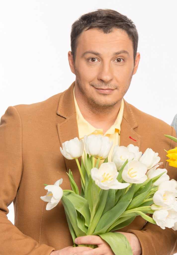 Дмитрий Танкович всегда дарит цветы! 