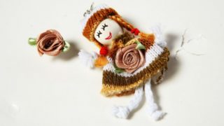 Вязаная кукла, Фото