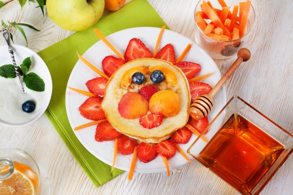 Красивый фруктовый десерт радует глаз, вызывает аппетит и полезен для здоровья.