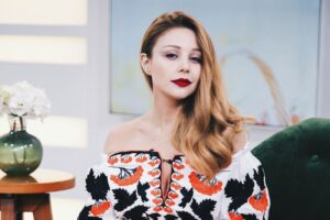 стиль тины кароль