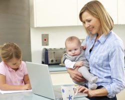 Топ-10 веб-профессий для мам