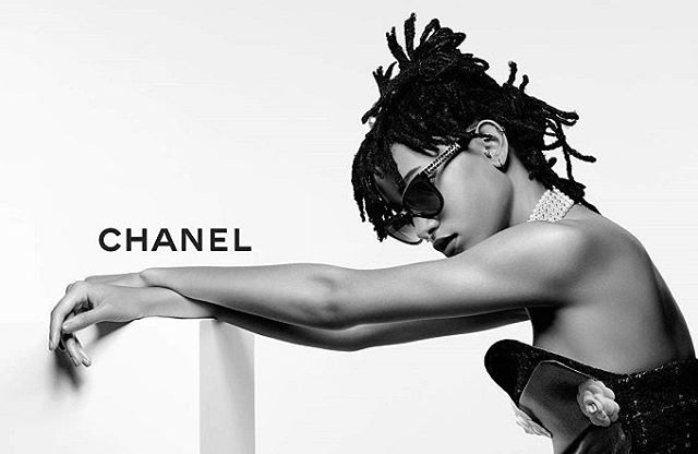 Новая фотосессия Уиллоу Смит для Chanel монохромный шик (9)