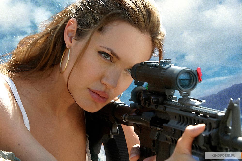 Анжелина Джоли сыграет в военной драме