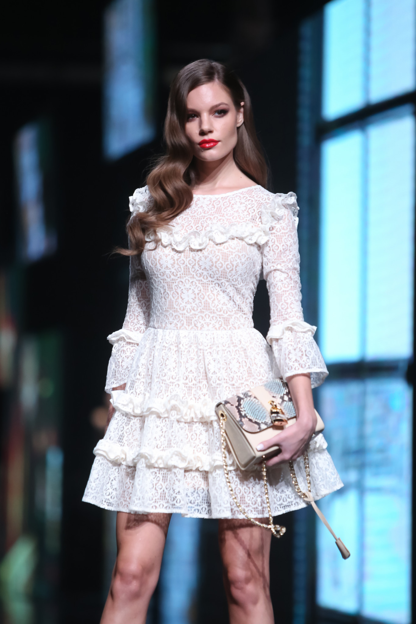 модные пляжные локоны by Elps FW 2016-2017 — liza.ua модные пляжные локоны by Elps FW 2016-2017 - фото