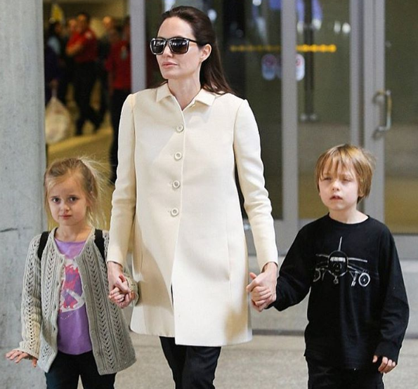 Анджеліна Джолі та її діти