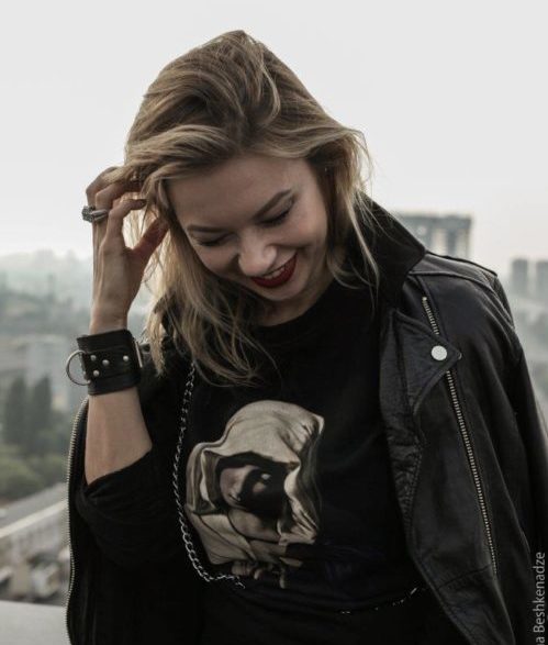 полина логунова