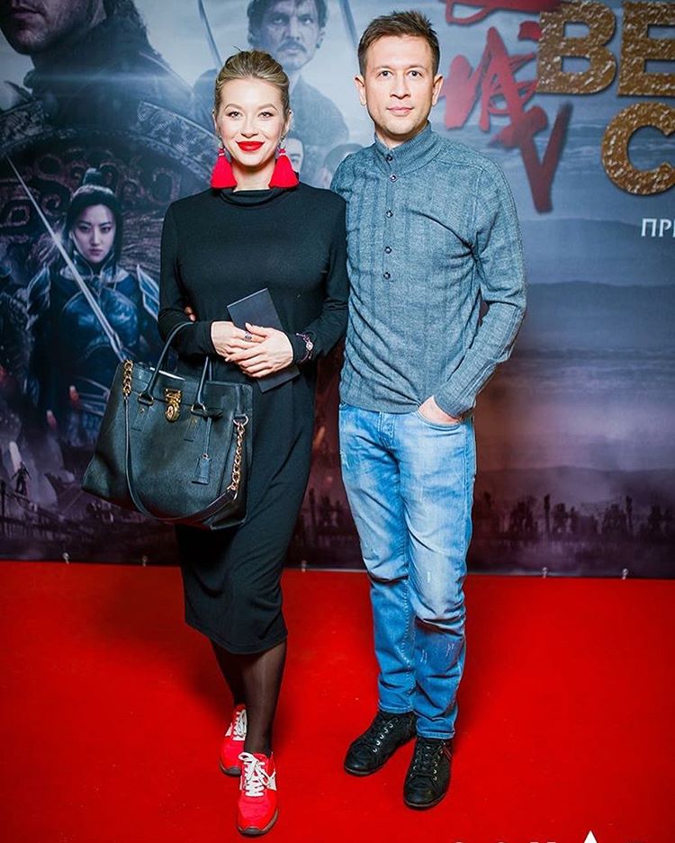 Дмитрий Ступка и Полина Логунова фото