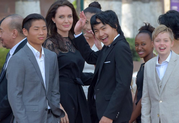Анджелина Джоли - семья
