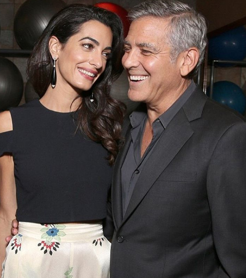 Жена Клуни беременна