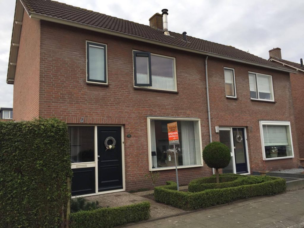 Дом в Нидерландах, цена