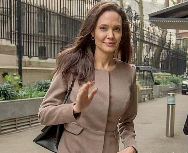 Анджелина Джоли - личная жизнь