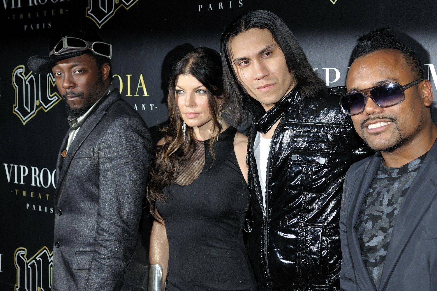 Black Eyed Peas выступят перед финалом Лиги чемпионов