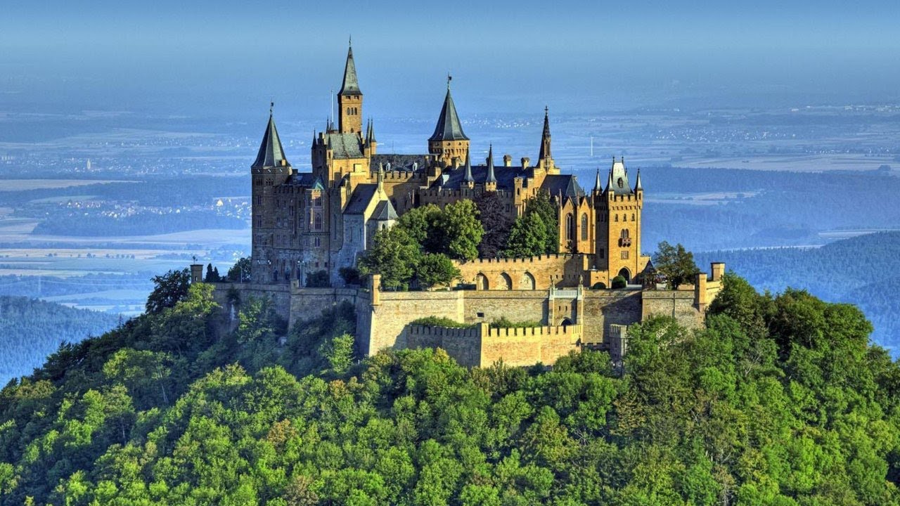 Как в сказке: 10 самых красивых замков