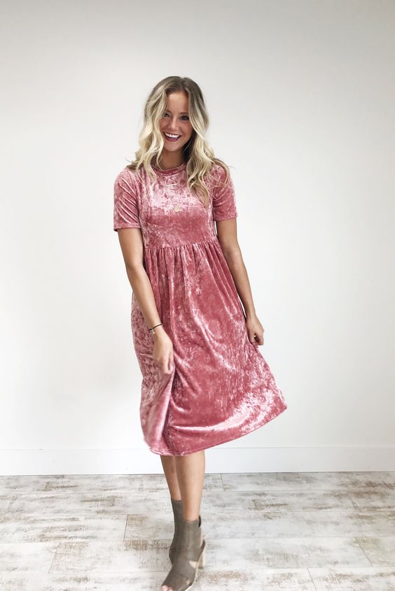 бархатное платье розовое 