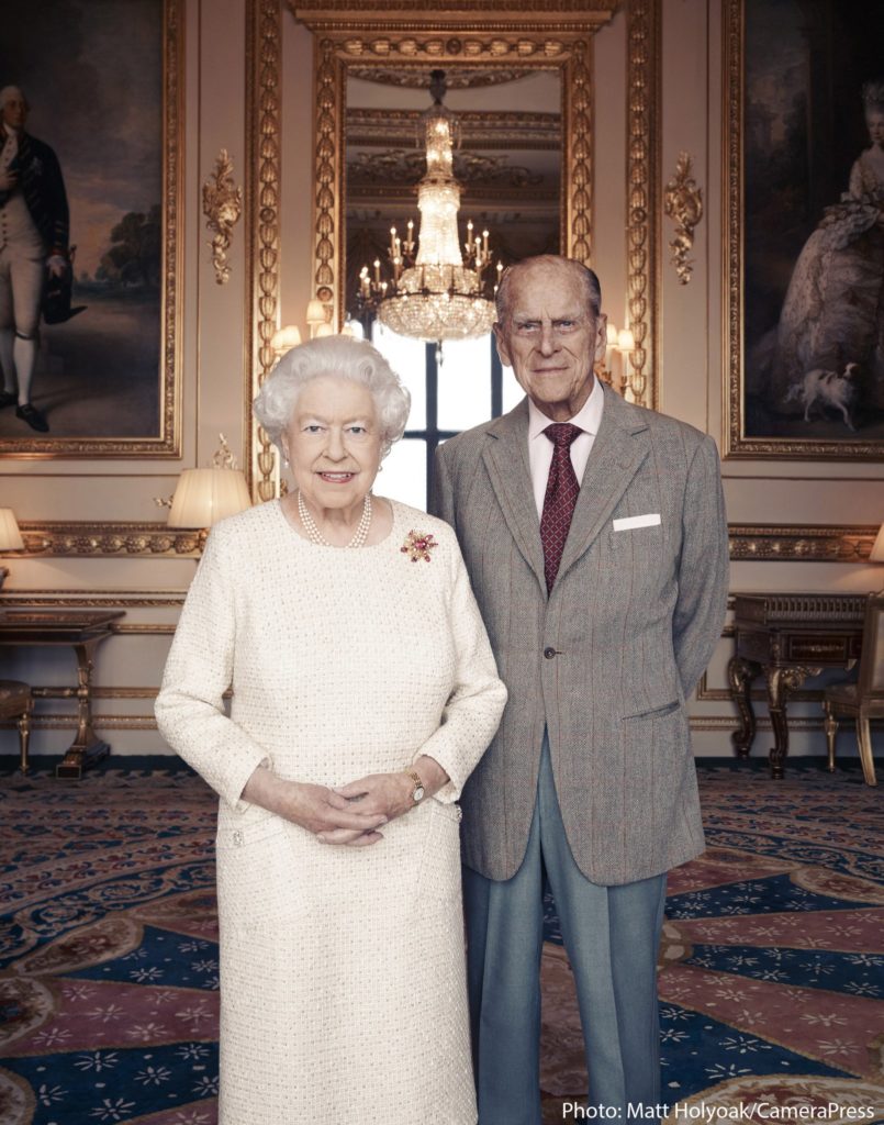 70-я годовщина в Сеть попали фото Елизаветы II и принца Филиппа