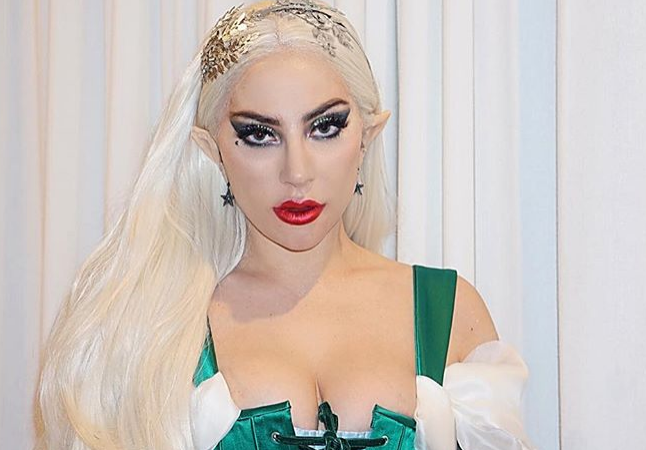 Леди Гага перевоплотилась в непослушного эльфа