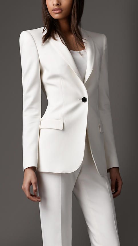 Белый костюм мода 2018 