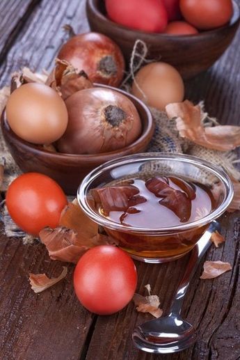 красим яйца шелухой красим яйца шелухой