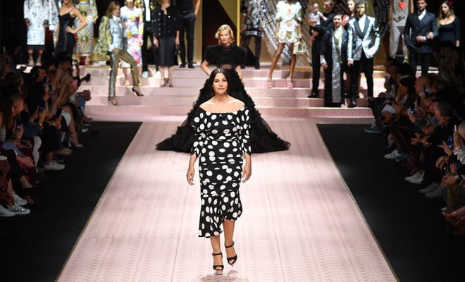 Звездный состав моделей на показе Dolce&Gabbana обсуждают все