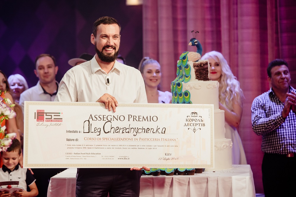 Переможцем проекту Король десертів став Олег Чередніченко.