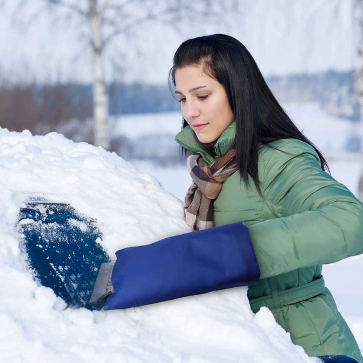 Скребок-рукавичка для очищения снега