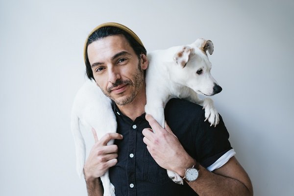 мужчина с собакой, фото