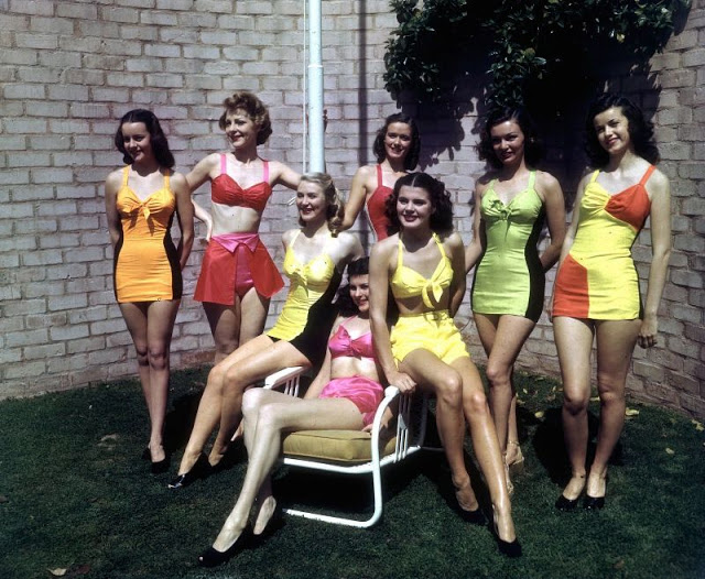 Купальні костюми 1940-х років