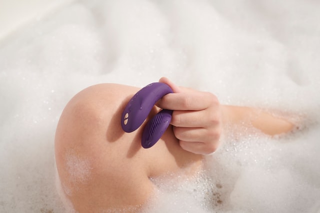 Секс-игрушки: как правильно пользоваться, мыть и хранить
