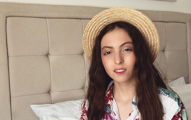 Оля Полякова отправила дочь в модельный лагерь