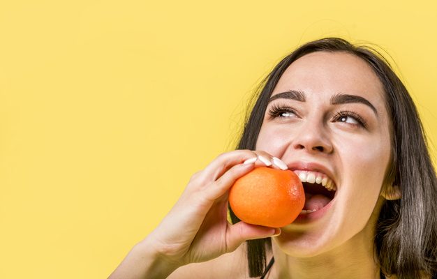 Здорові зуби: 9 корисних продуктів для ротової порожнини