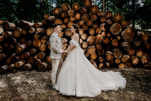 Деревянная свадьба: что подарить, как отметить, почему нельзя пропускать