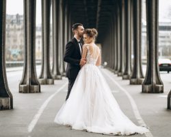 15 лет – стеклянная свадьба: что подарить и как отпраздновать