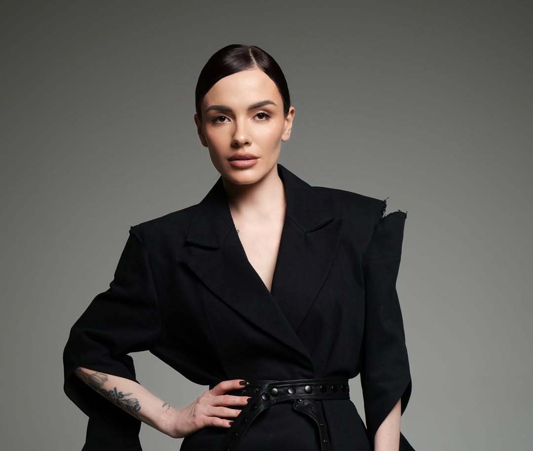 MamaRika співачка