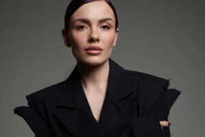 MamaRika співачка