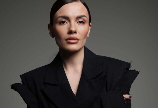 MamaRika співачка