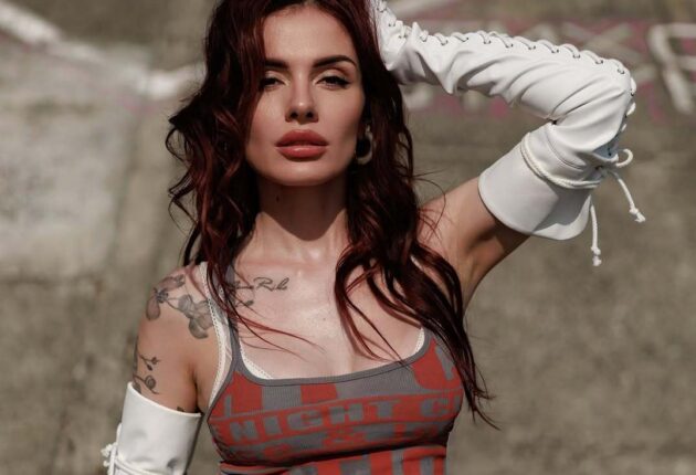 MamaRika співачка