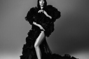 Даша Астафʼєва телеведуча