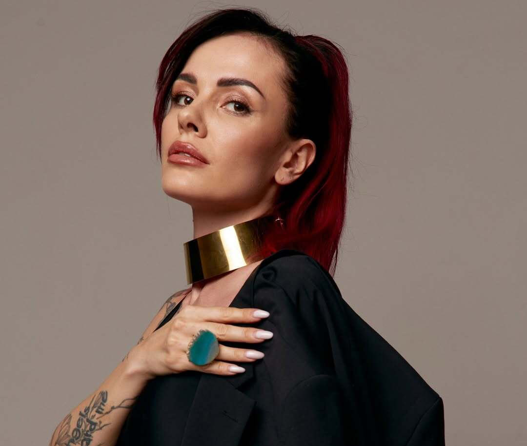 MamaRika Люби себе MamaRika співачка