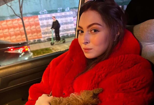 донька Олі Полякової