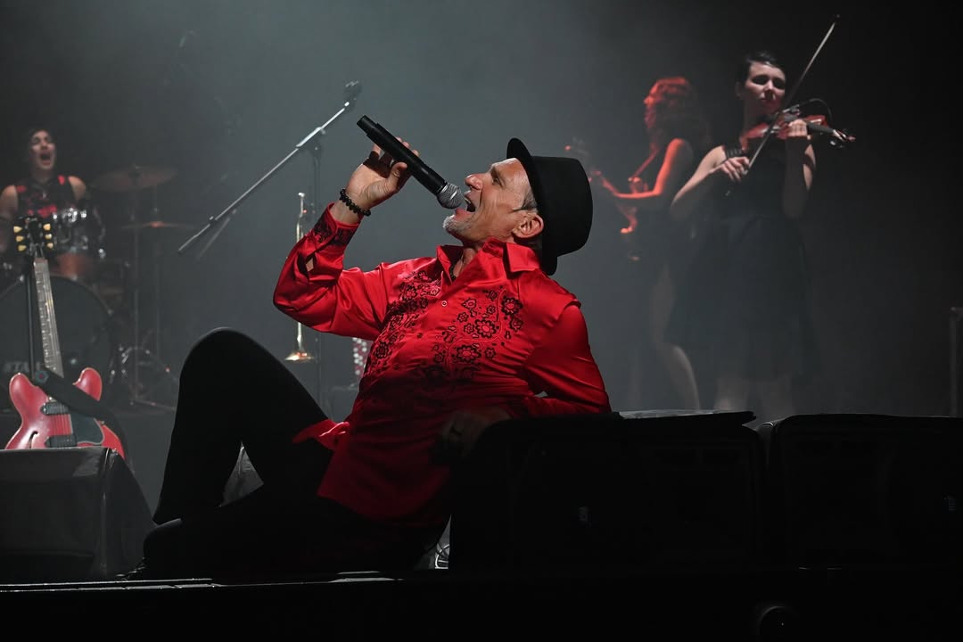 Олег Скрипка співак